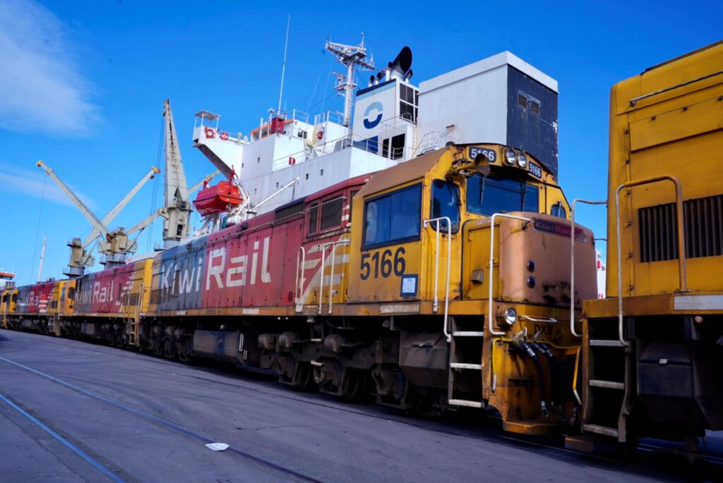 Traxtion welcomes first shipment of locomotives for South African service